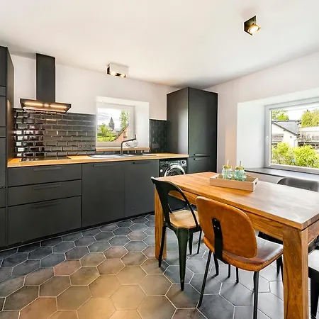 Pitch 15 Apartment *